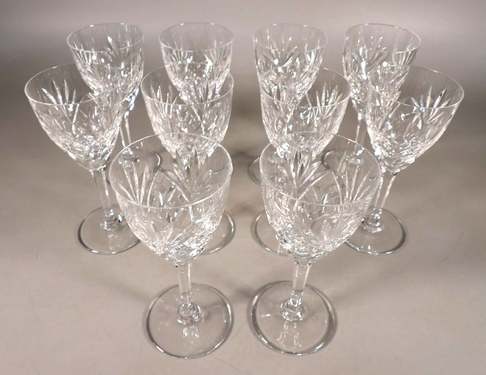 Suite de 10 Verres à Eau en Cristal - Modèle "Chantilly" par ST LOUIS