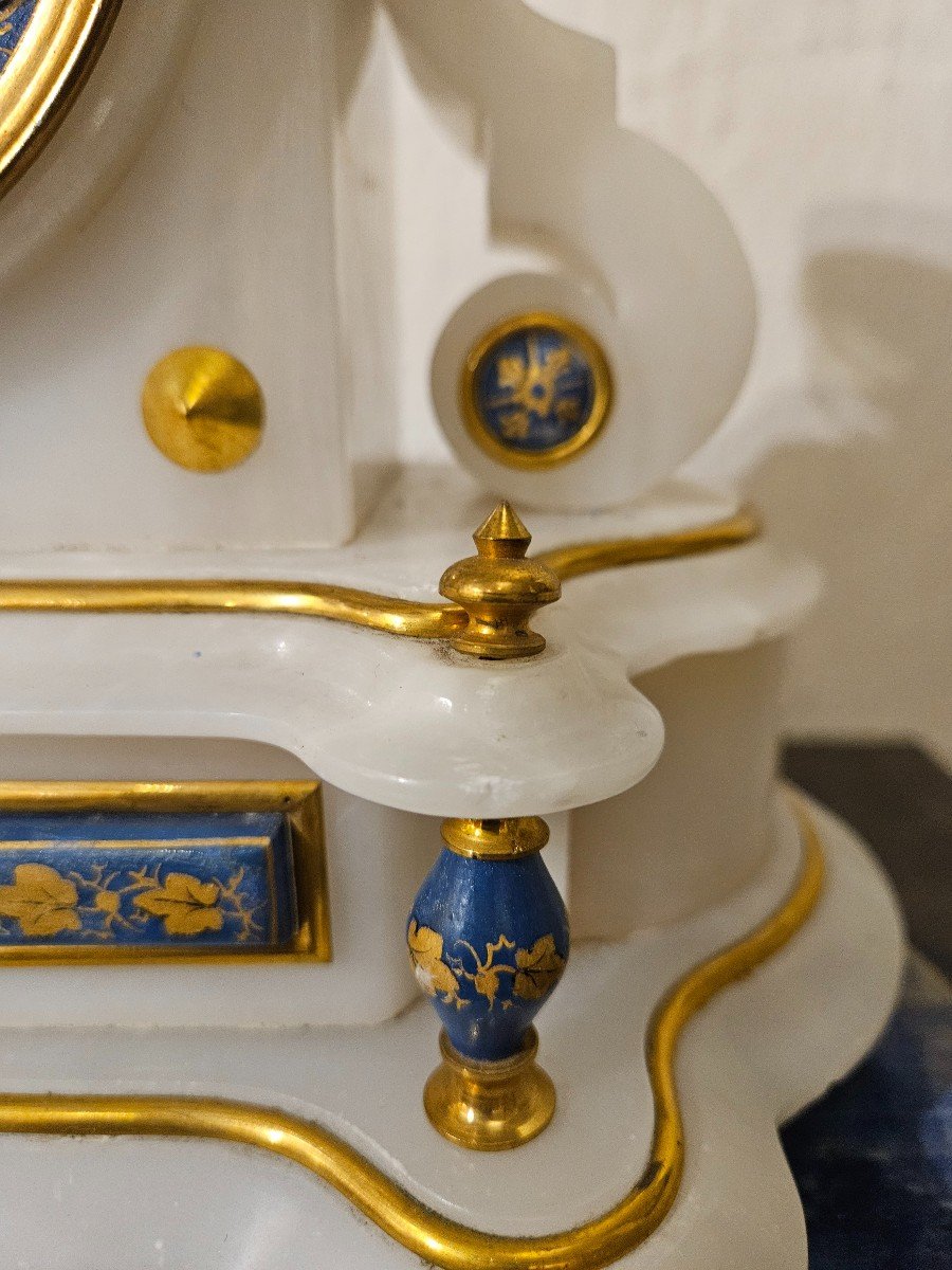 Pendulum Under Globe In Alabaster And Gilt Bronze Napoleon III Period-photo-3