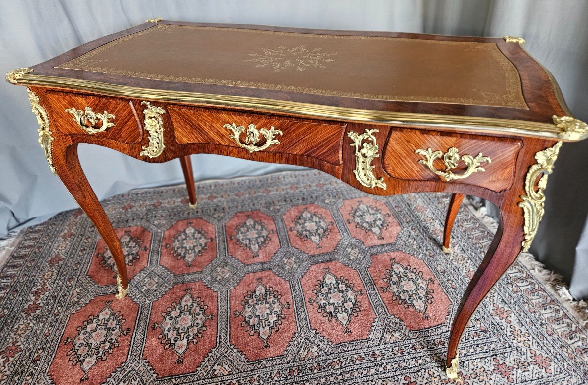 Bureau Louis XV Estampillé Alexandre Chevrié