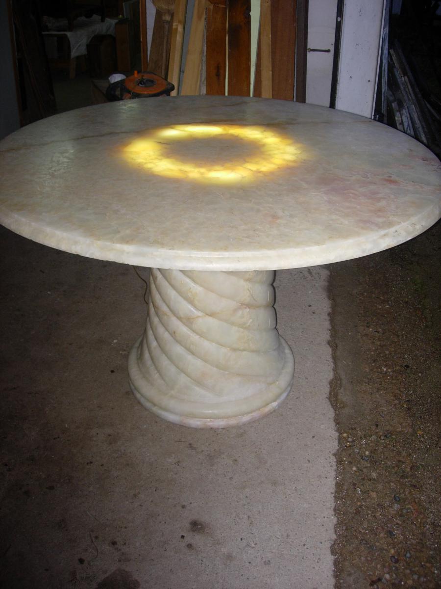 Spectacular Round Table Onyx In-photo-5