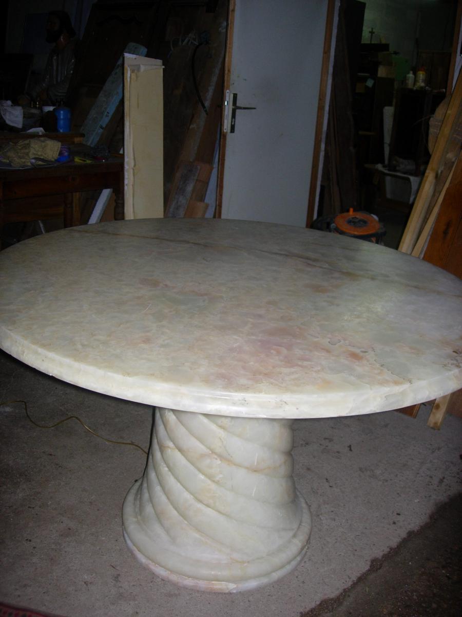 Spectacular Round Table Onyx In-photo-6