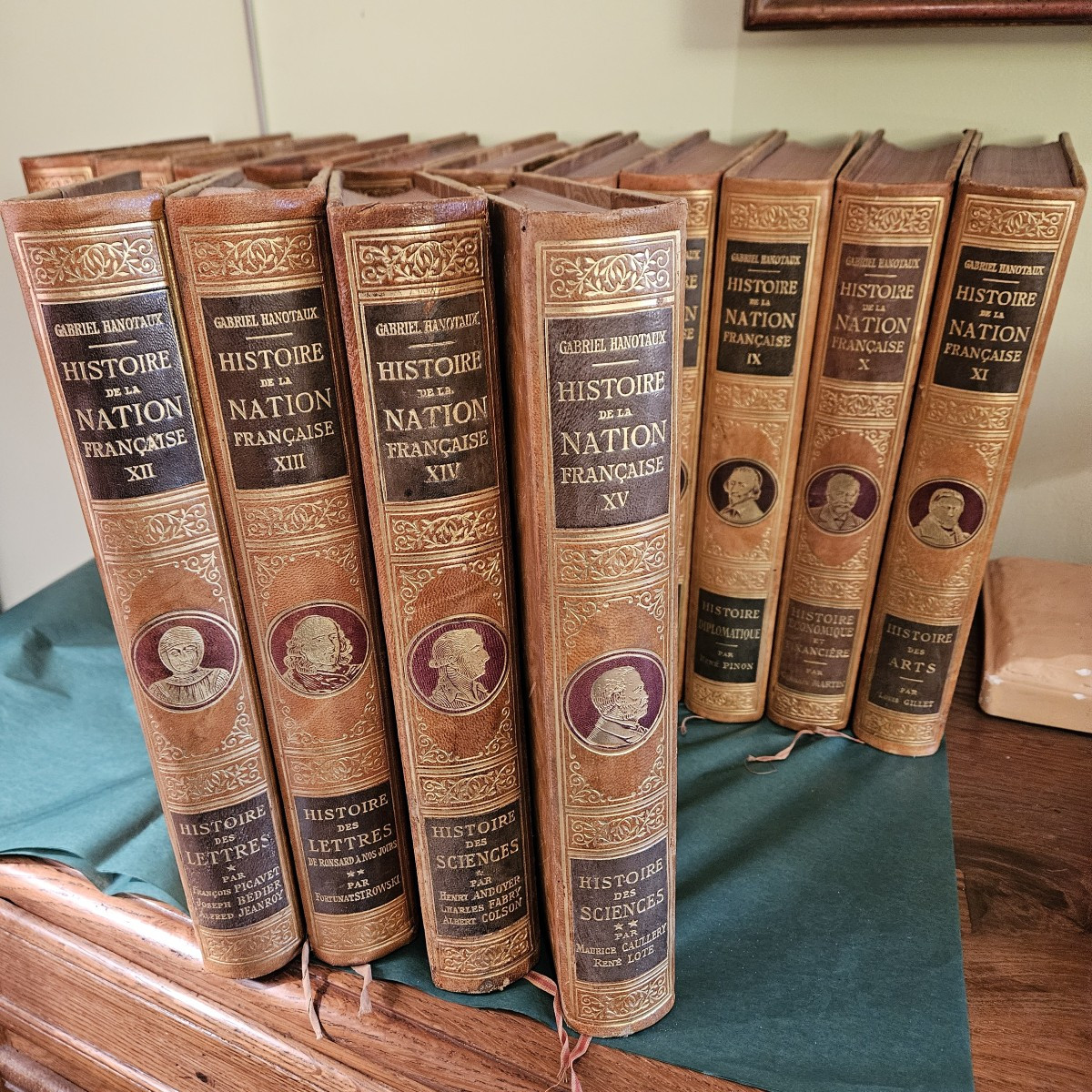 History Of The French Nation By Gabriel Hanotaux - Complete 15 Volumes - 1920 --photo-2