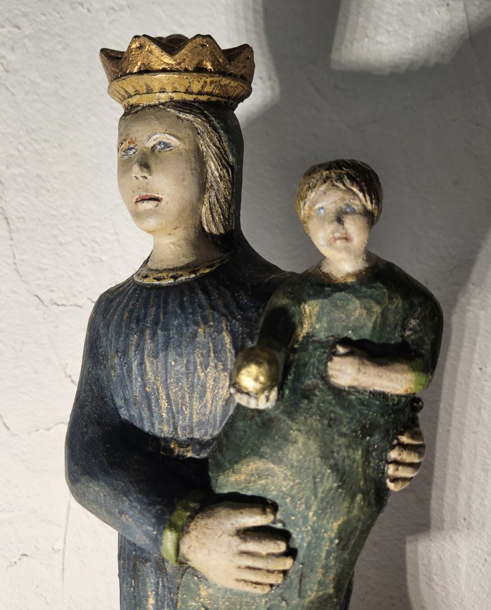 Vierge à l'enfant bois sculpté polychrome,  colonies Hispaniques XVIIème  siécle .-photo-2
