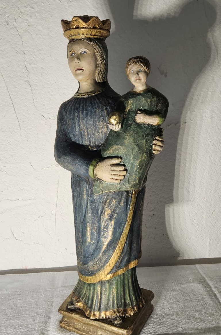 Vierge à l'enfant bois sculpté polychrome,  colonies Hispaniques XVIIème  siécle .