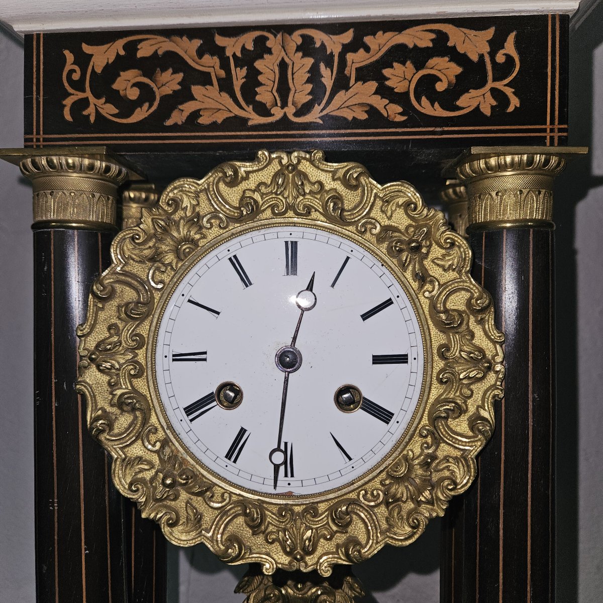 Charles X-era Clock  -  19th Century  - Rosewood And Marquetry  -  Gilded Bronze Decoration --photo-1