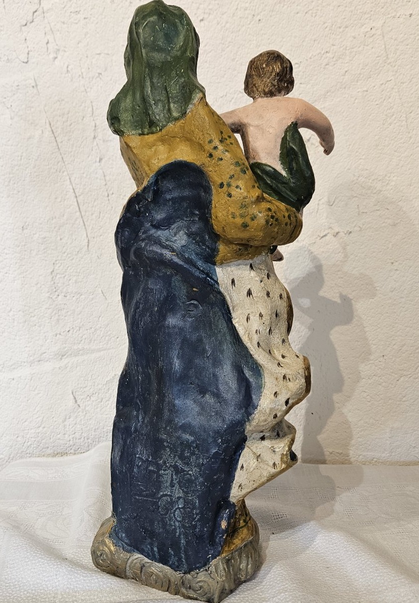 Vierge à l'enfant -  école du 19ème  -  en terre cuite polychrome  et dorée --photo-2