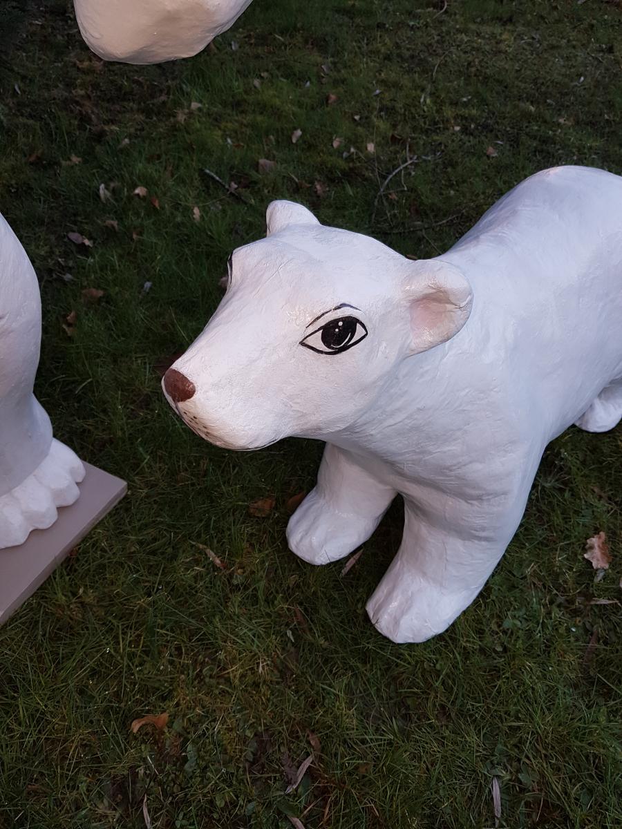 Set Of Two White Bears Emblems Of A Confectionery From Around 1930-photo-3