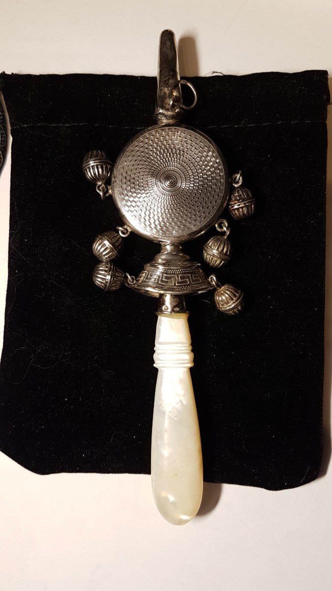 Silver Nanny Rattle  -  Mother Of Pearl Handle  -   19th Century-photo-1