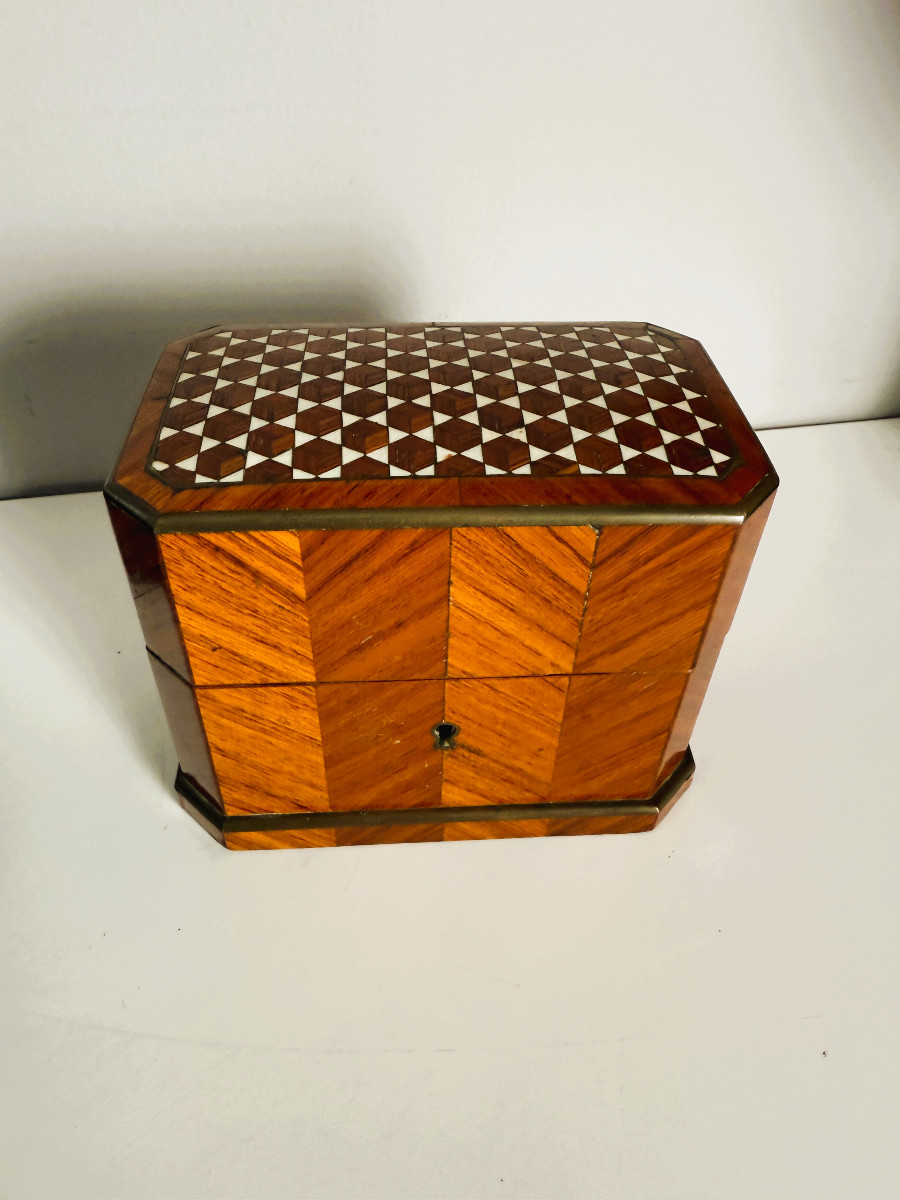Coffret à Senteur- Nap III  - 2 Flacons Opaline Bleu Baccarat -dessus Marqueterie
