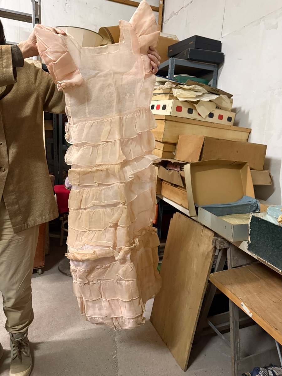 Lot Of Fabrics - 19th Century Clothes And Linens
