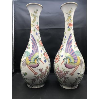 2 vases porcelaine signés  Limoges  M B   - Hauteur 41 cm - "Oiseaux du paradis"