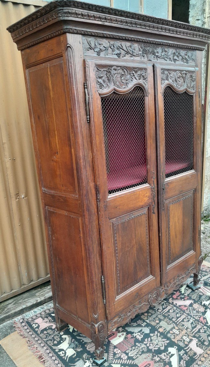 Petite  armoire moulurée et sculptée, grillagée En Chêne Louis XIV ,d'époque XVIII ème. -photo-3