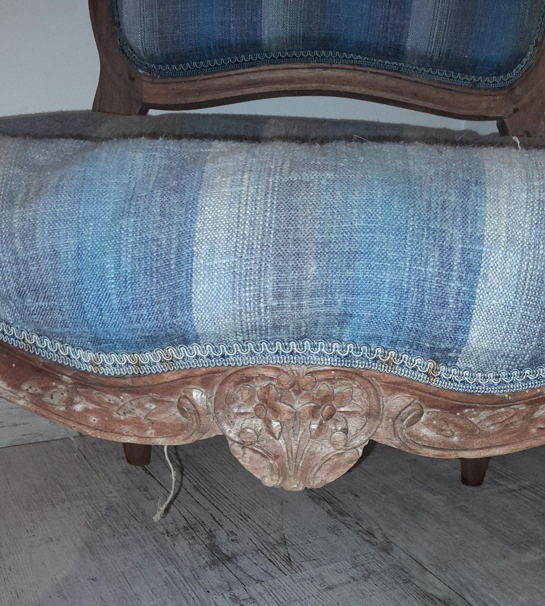 Fauteuil En Noyer d'époque Louis XV, 18ème. -photo-3