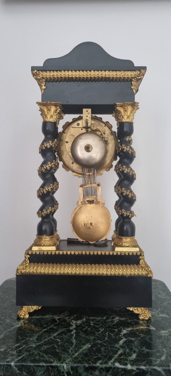 Portico Clock With Four Twisted Columns In Blackened Wood, Napoleon III Period, 19th. -photo-7