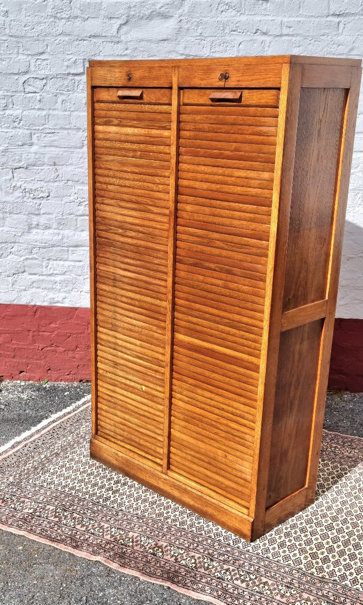 Double Oak Filing Cabinet With Two Curtains "known As Notary" 20th Century -photo-4