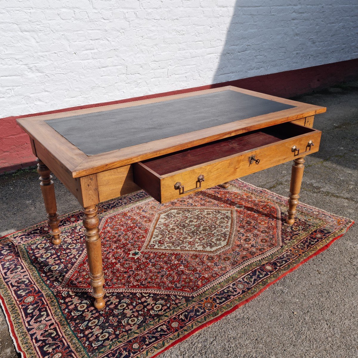 Louis Philippe Walnut Middle Desk, 19th Century. -photo-1