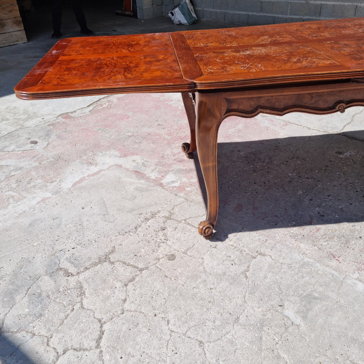 Table En Acajou De Style Provençal, à Rallonges, d'époque XXème. -photo-4