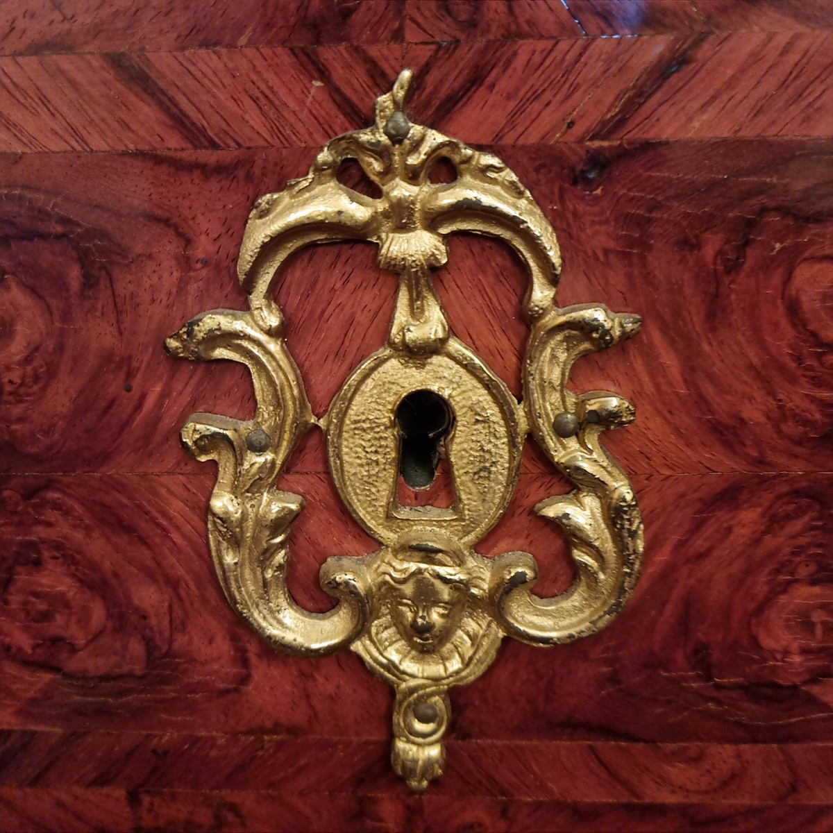 Commode Régence  en  Acajou, de style Louis XIV, d'époque 1900-photo-3