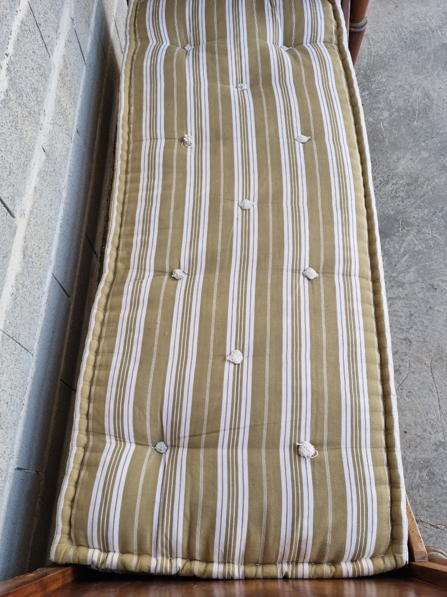 Lit en noyer de coin à  colonnes détachées, Empire, d'époque XIXème-photo-4