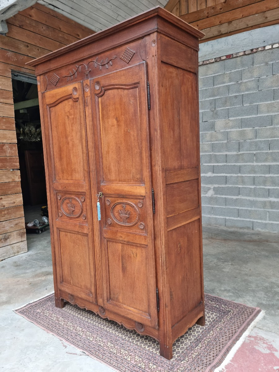 Armoire de Mariage, moulurée et sculptée en chêne, Louis XV, d'époque XVIII ème -photo-3