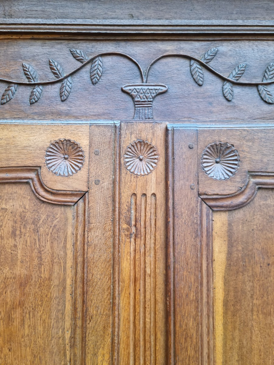 Armoire de Mariage, moulurée et sculptée en chêne, Louis XV, d'époque XVIII ème -photo-2