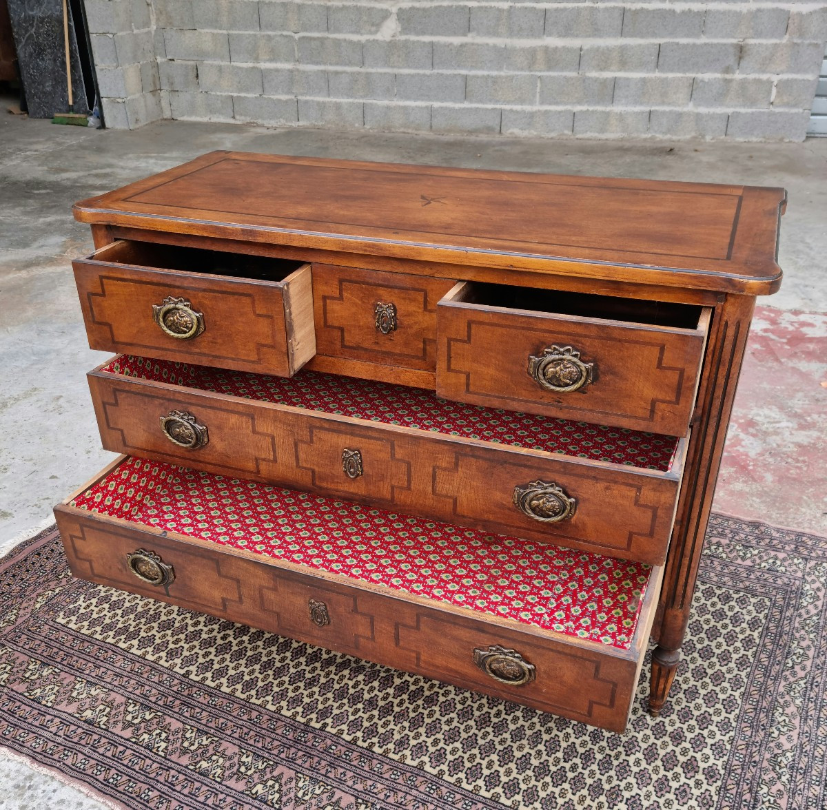 Commode en palissandre, Louis XVI d'époque XXème. -photo-4
