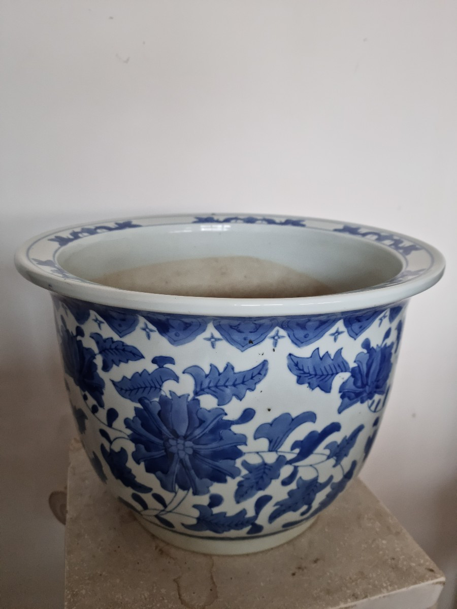 Cache-pot en porcelaine chinoise bleu et blanc – XXe siècle-photo-1