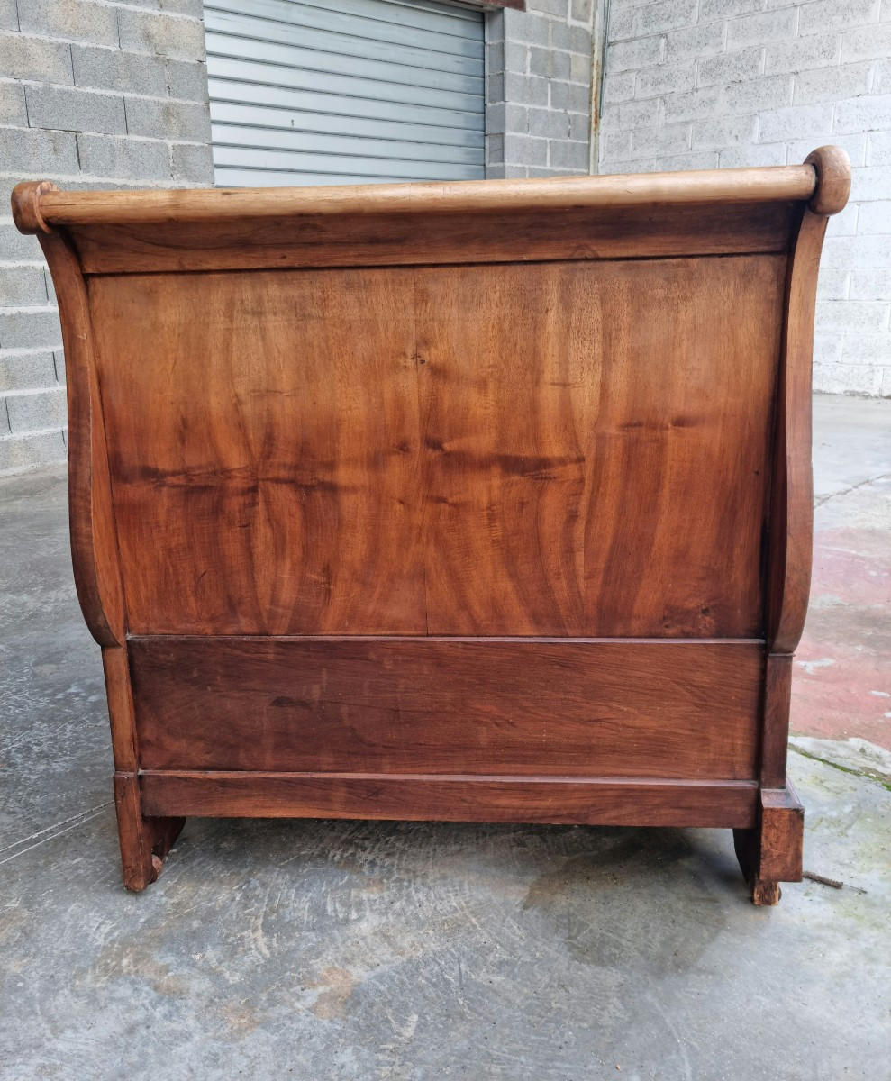 Lit bateau de coin en noyer, Restauration,  d'époque XIVème.-photo-5