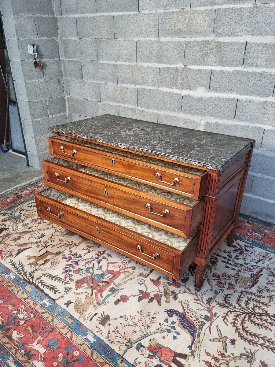 Commode en acajou Louis XVI d'époque XVIII ème -photo-3