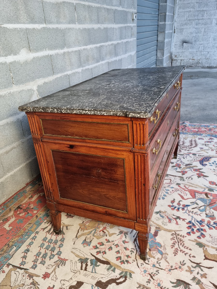 Commode en acajou Louis XVI d'époque XVIII ème -photo-3