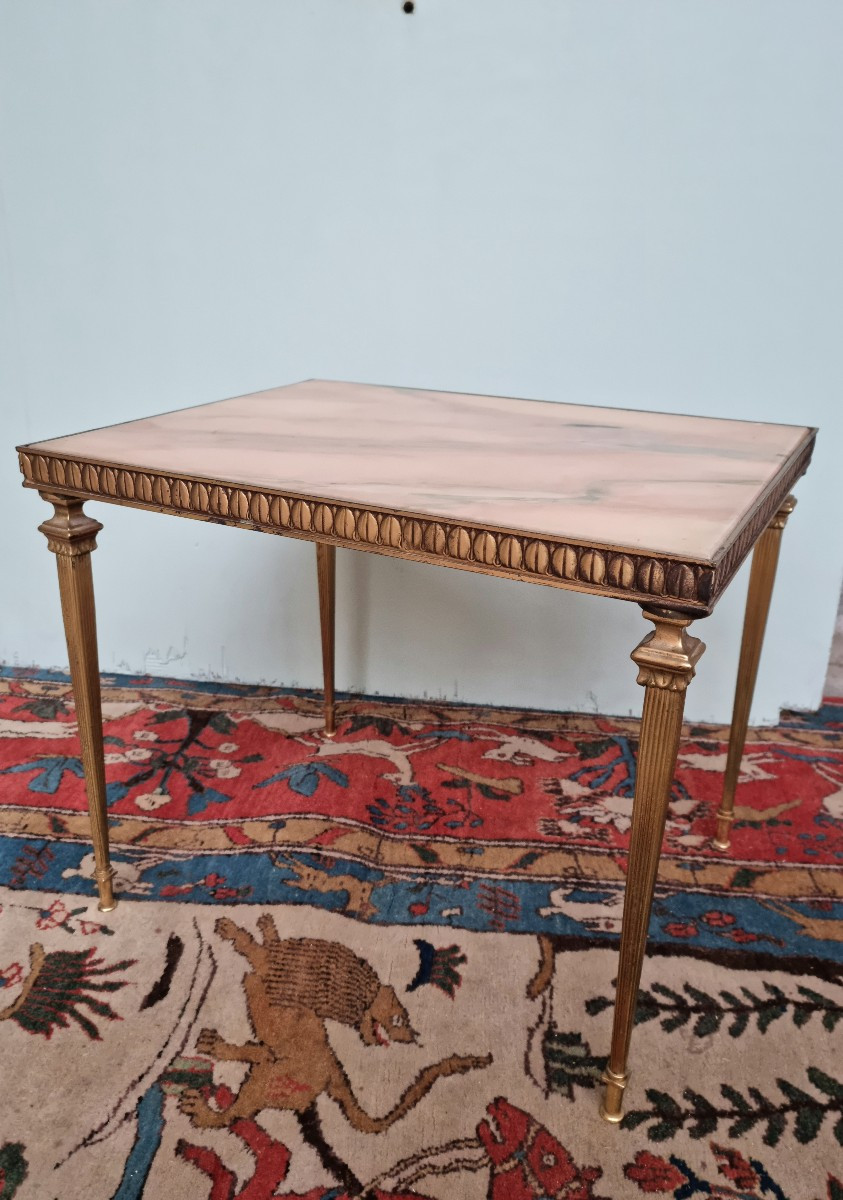 Table basse en bronze doré et marbre rose , Louis XVI, d'époque XXᵉ siècle-photo-2