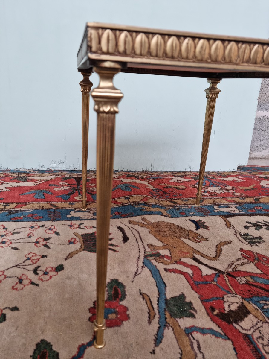 Table basse en bronze doré et marbre rose , Louis XVI, d'époque XXᵉ siècle-photo-2