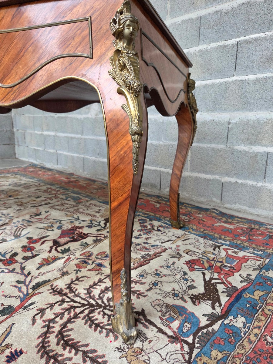 Bureau plat Louis XV, double face , placage de palissandre ,bronzes dorés, fin XIXᵉ , début XXè-photo-3