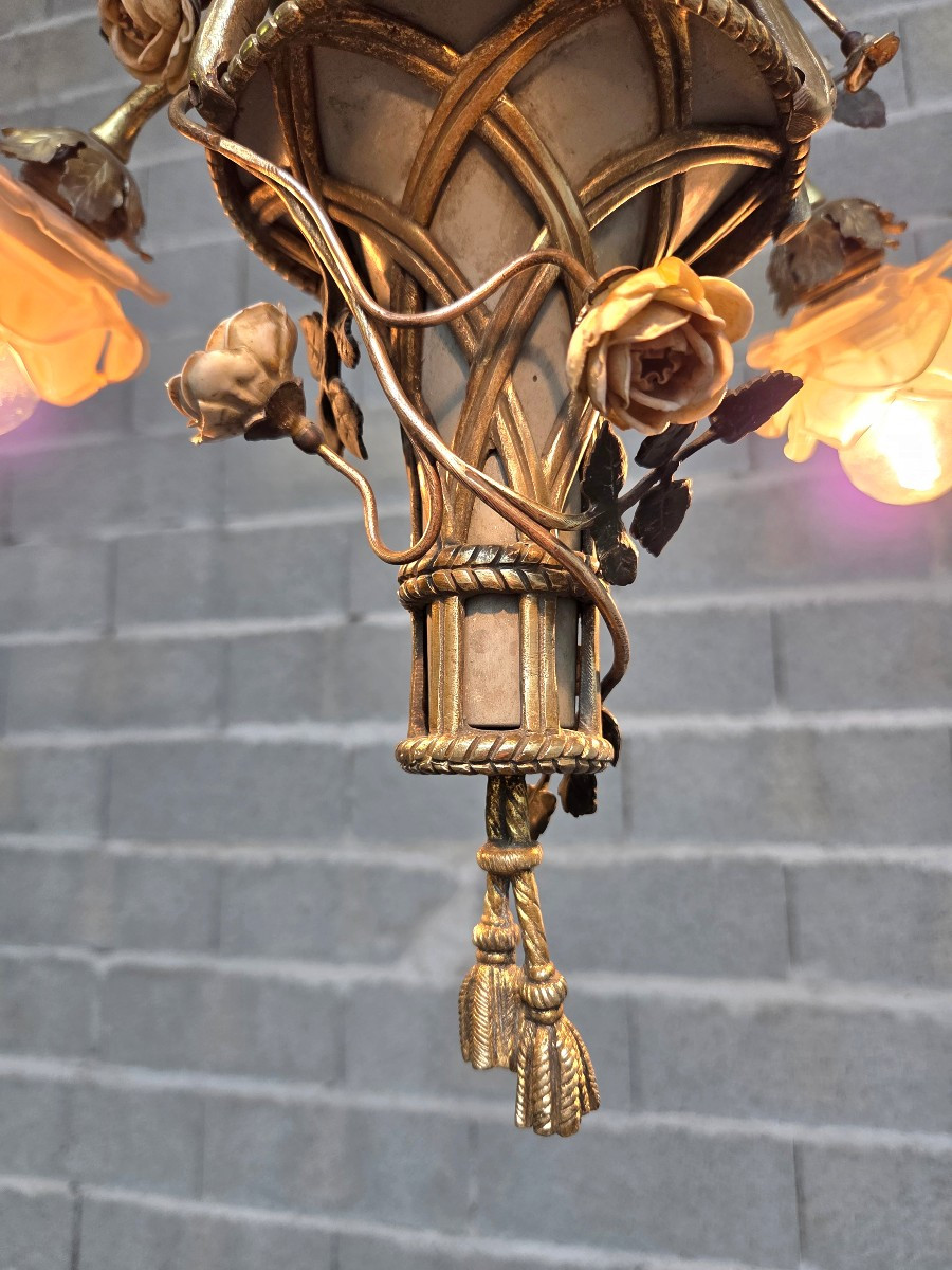Lustre en bronze doré et patiné,décor de roses, Louis XVI, d'époque fin XIXème -photo-2