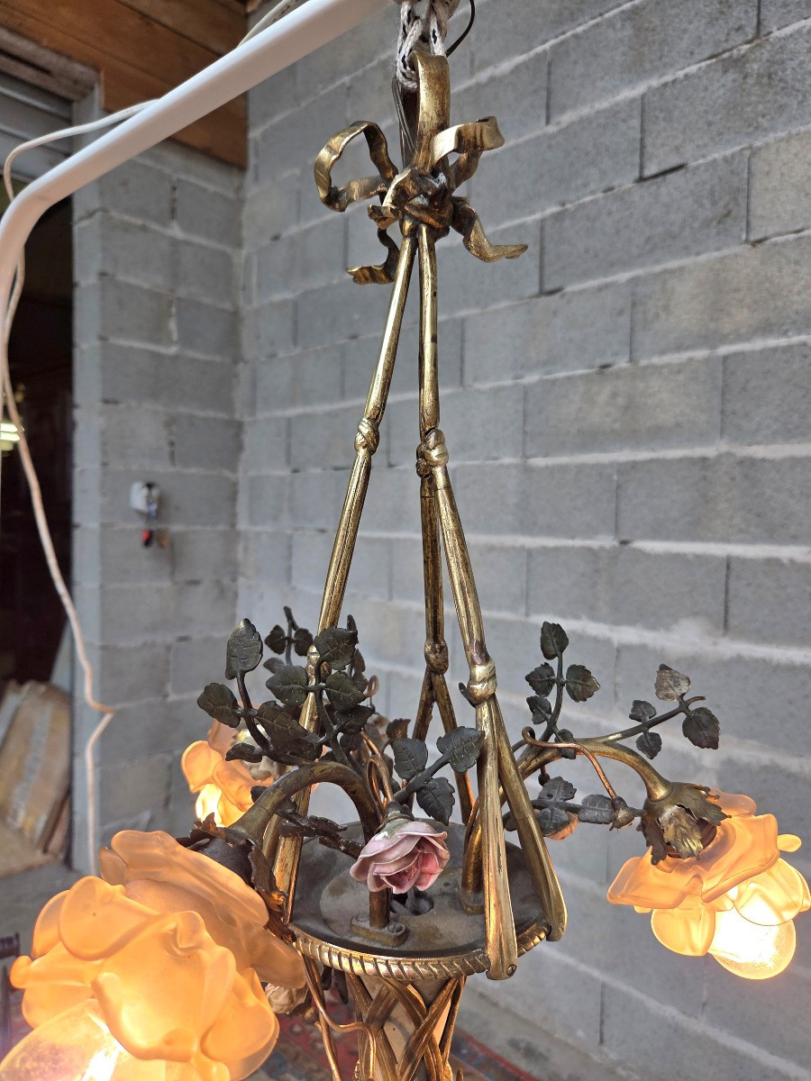 Lustre en bronze doré et patiné,décor de roses, Louis XVI, d'époque fin XIXème -photo-2