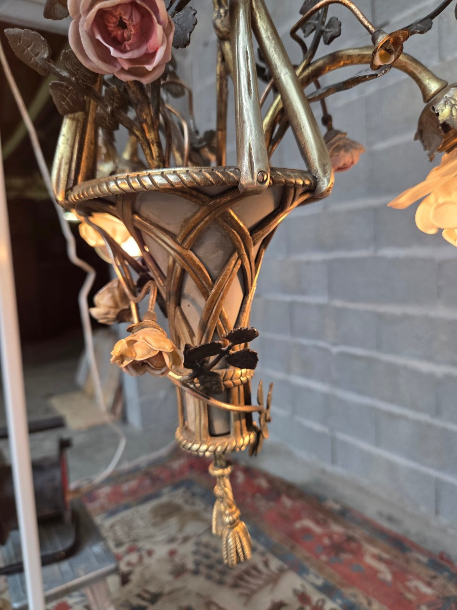 Lustre en bronze doré et patiné,décor de roses, Louis XVI, d'époque fin XIXème -photo-4