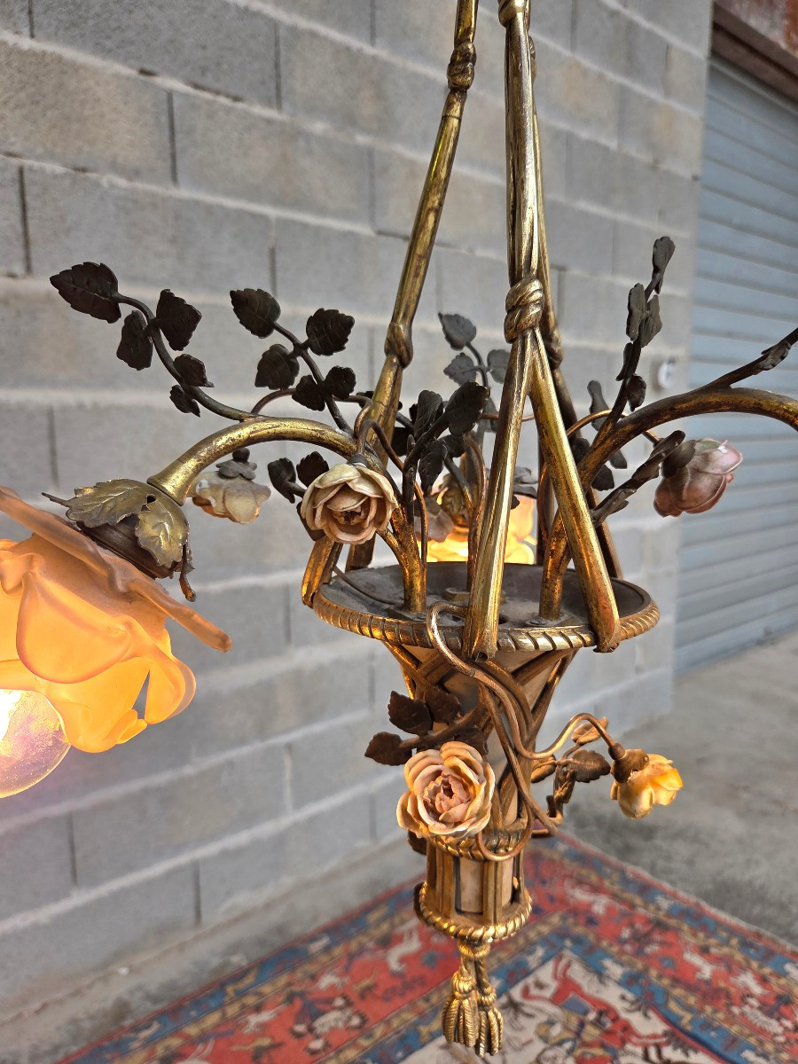 Lustre en bronze doré et patiné,décor de roses, Louis XVI, d'époque fin XIXème -photo-5