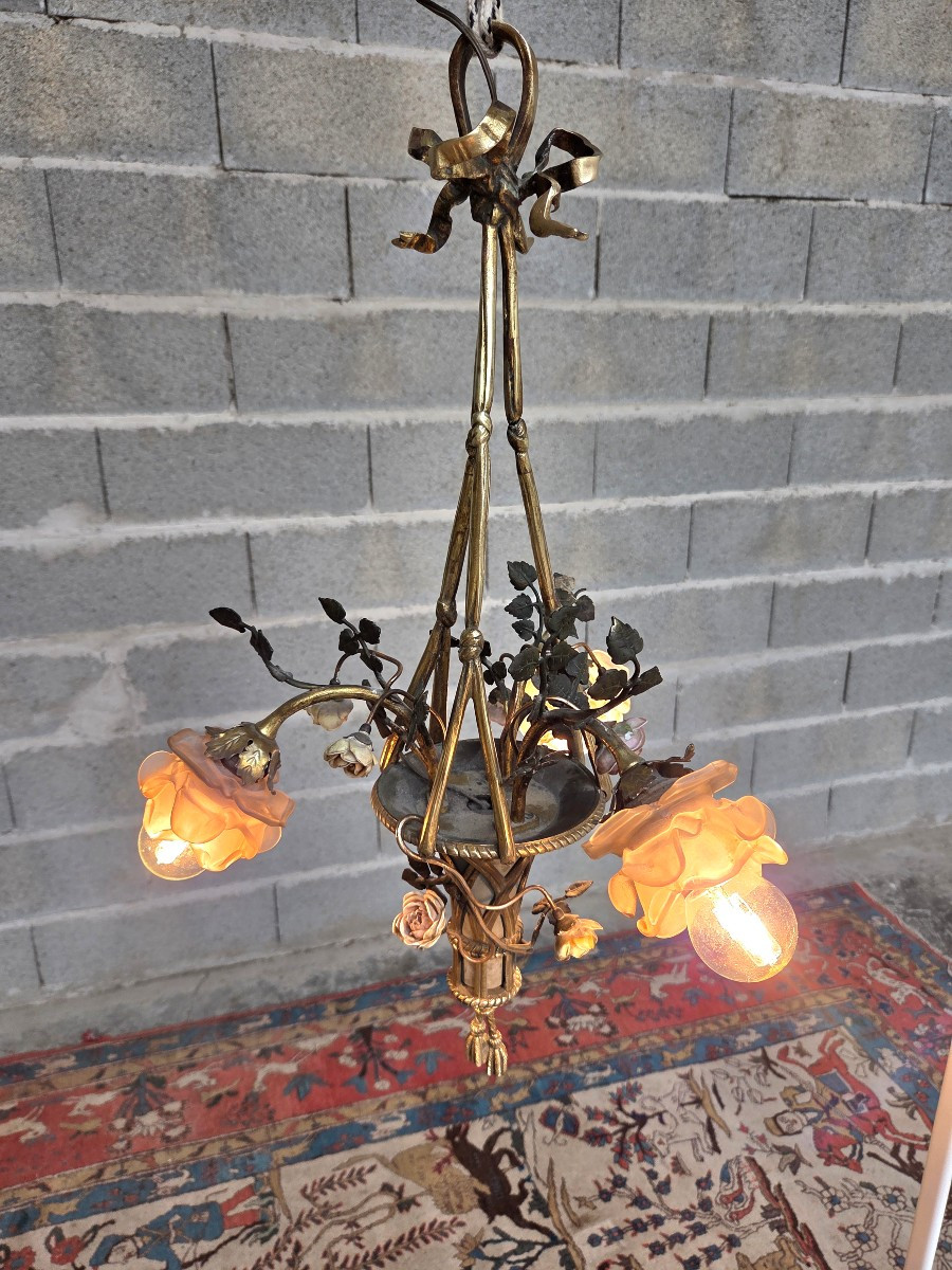 Lustre en bronze doré et patiné,décor de roses, Louis XVI, d'époque fin XIXème -photo-7