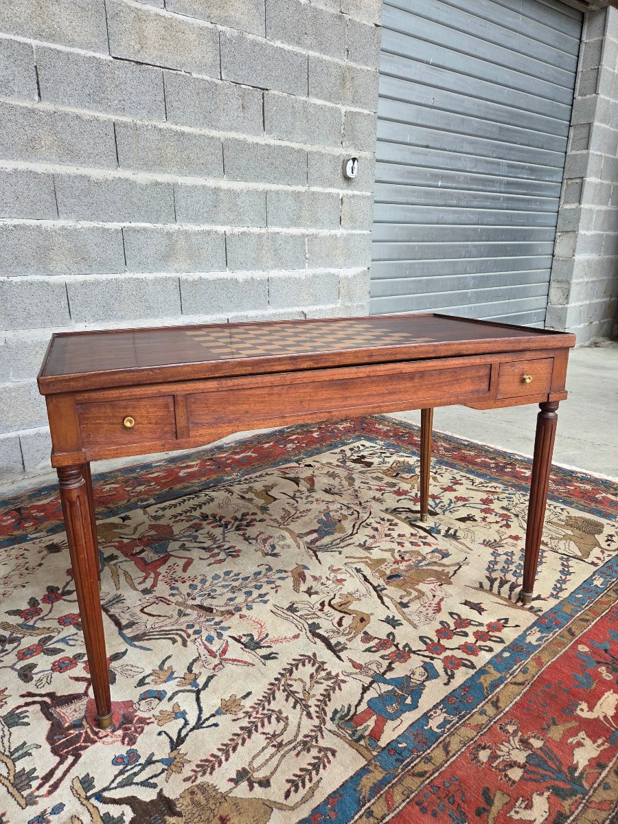 Table à jeux Louis XVI en acajou, plateau réversible, XIXᵉ siècle. -photo-3