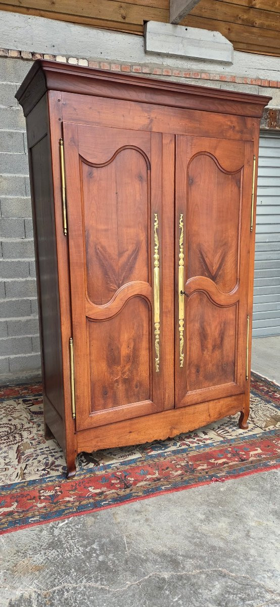 Armoire  Louis XV en merisier – Travail régional du XIXᵉ siècle-photo-8
