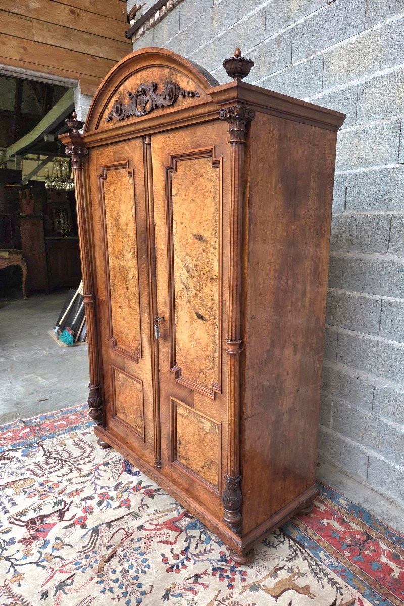 Armoire Néo-Renaissance en Noyer et Loupe de noyer. Est de la France, d'époque XIXᵉ Siècle-photo-3
