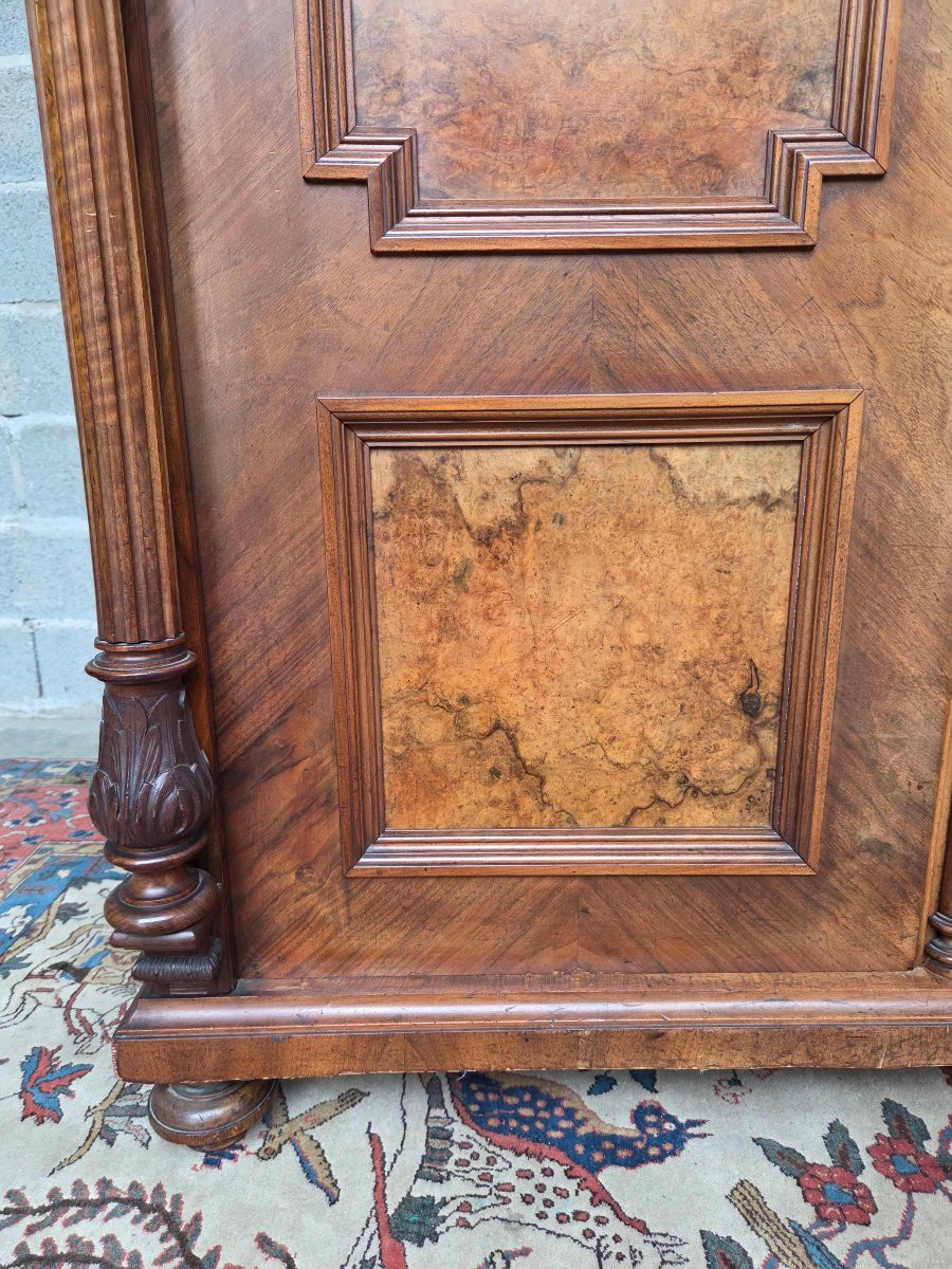 Armoire Néo-Renaissance en Noyer et Loupe de noyer. Est de la France, d'époque XIXᵉ Siècle-photo-4