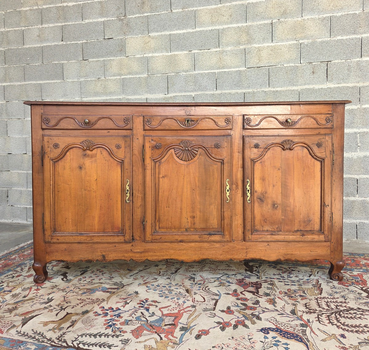 Enfilade Picarde dite de Vignacourt en merisier , Louis XV, d'époque XVIIIe siècle