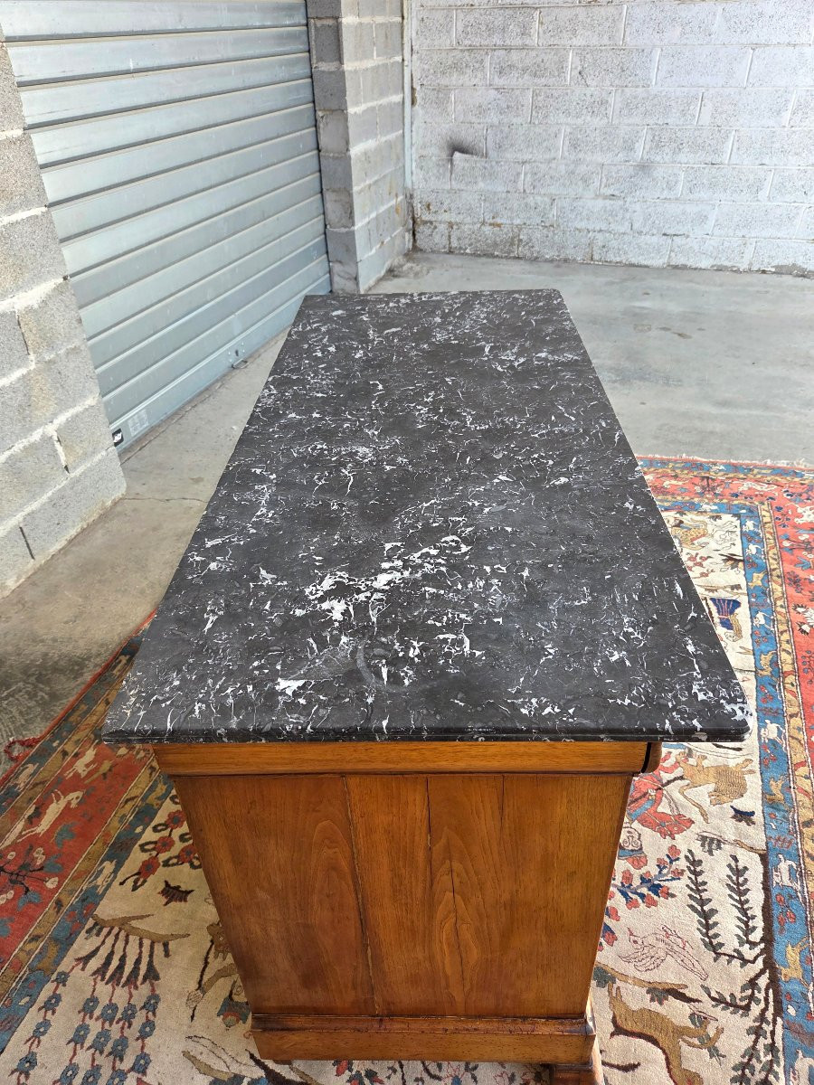 Commode Louis-Philippe en merisier massif, quatre tiroirs, marbre à gorge, d'époque XIXe siècle-photo-6