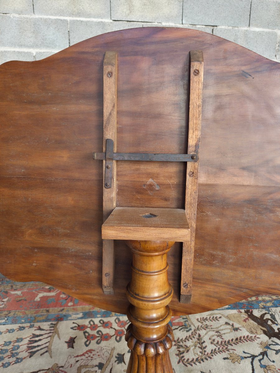  Table guéridon en ronce de  noyer, à plateau basculant, Napoléon III , d'époque XIXème -photo-2