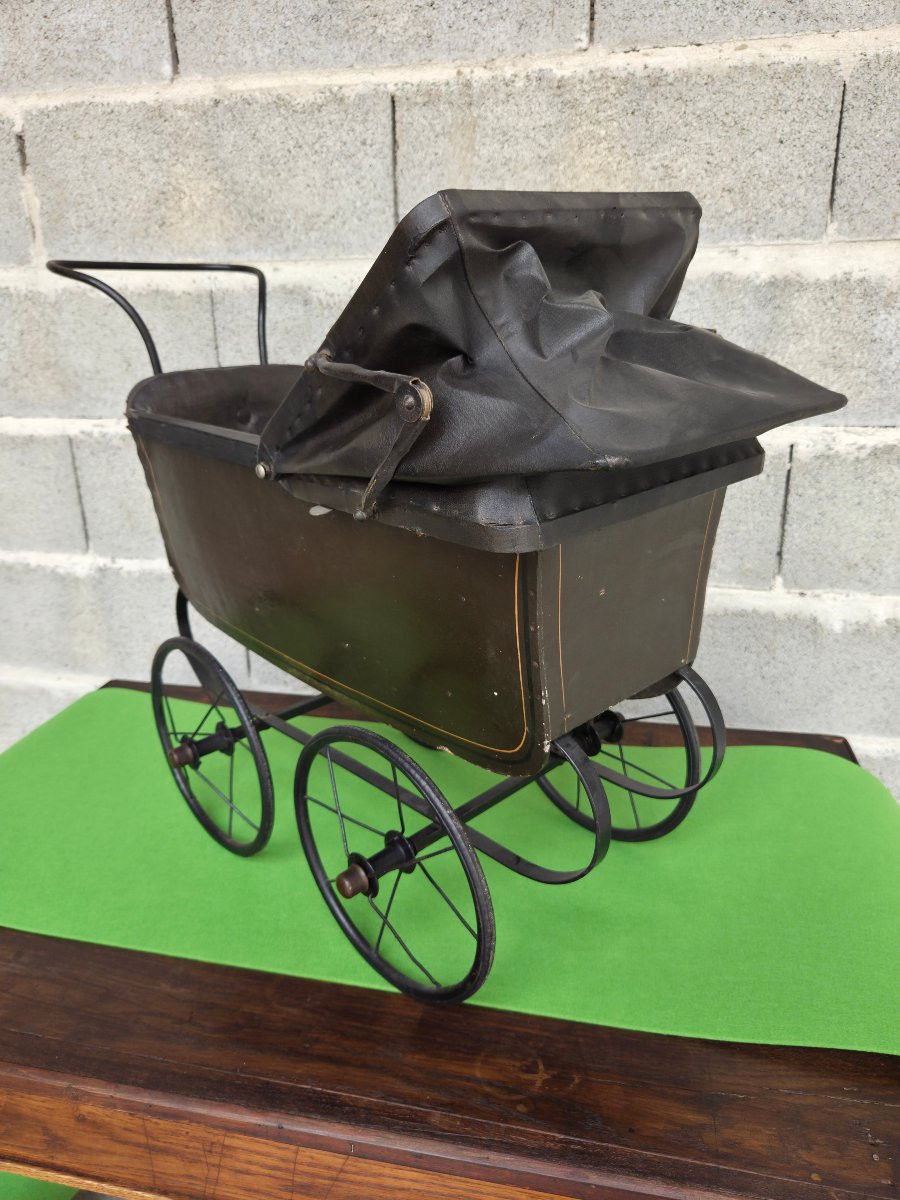Antique Doll's Baby Carriage With Black Celluloid Bather - Circa 1930/1950-photo-4