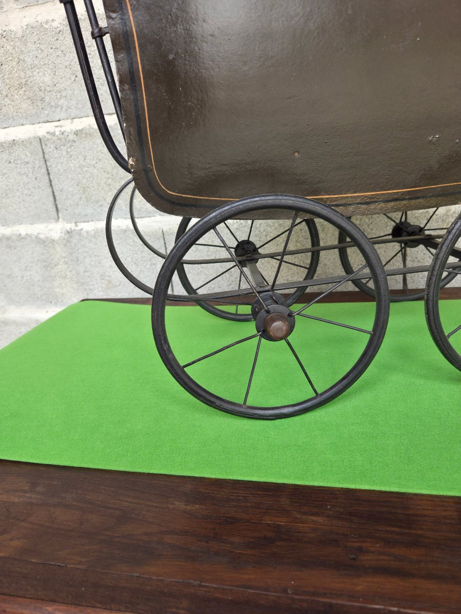 Antique Doll's Baby Carriage With Black Celluloid Bather - Circa 1930/1950-photo-2