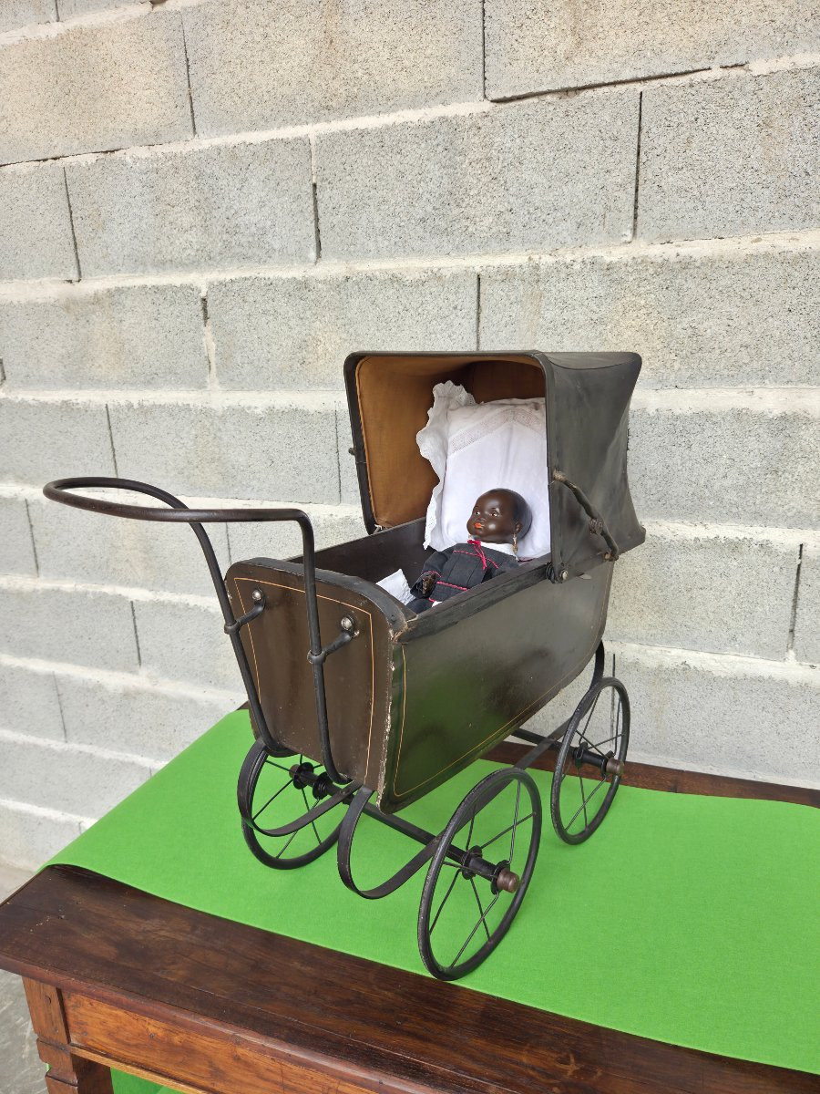 Antique Doll's Baby Carriage With Black Celluloid Bather - Circa 1930/1950-photo-4