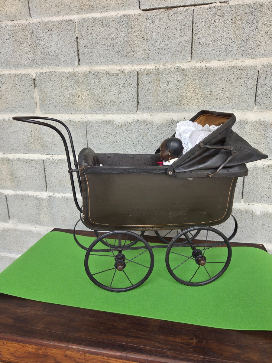 Antique Doll's Baby Carriage With Black Celluloid Bather - Circa 1930/1950-photo-8
