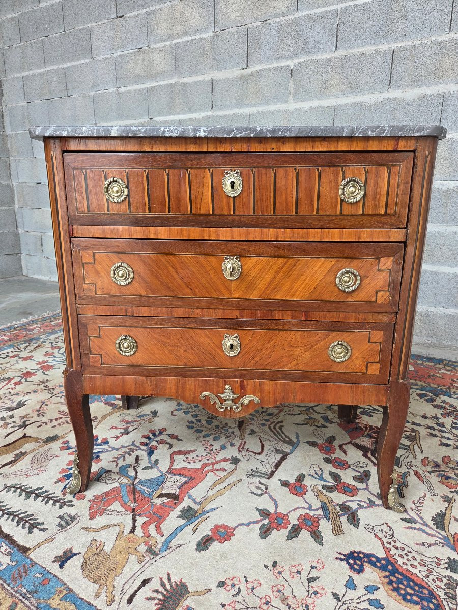 Commode en marqueterie, Transition Louis XV – Louis XVI, d'époque XVIIIe s-photo-4